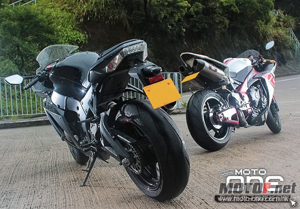 kawasaki_zx-10r_yahama_yzf_R1_31.jpg