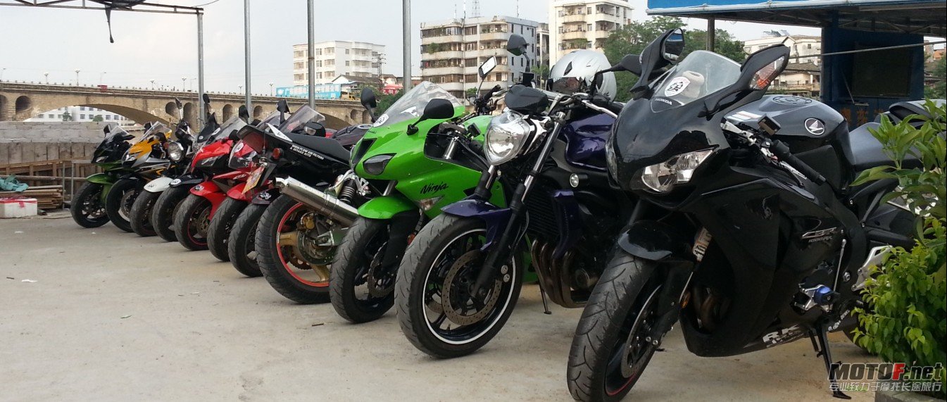 QQ截图20120909210443.jpg