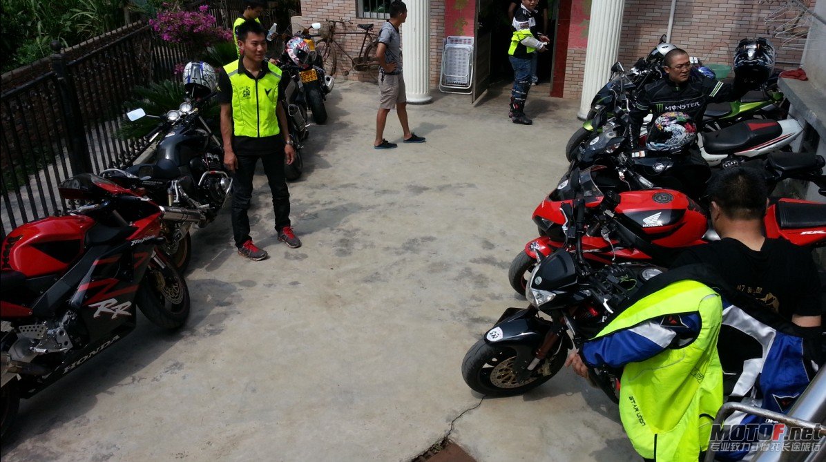 QQ截图20120909210756.jpg
