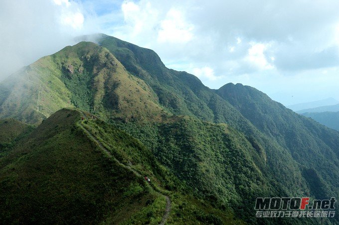 丰顺铜鼓嶂.jpg