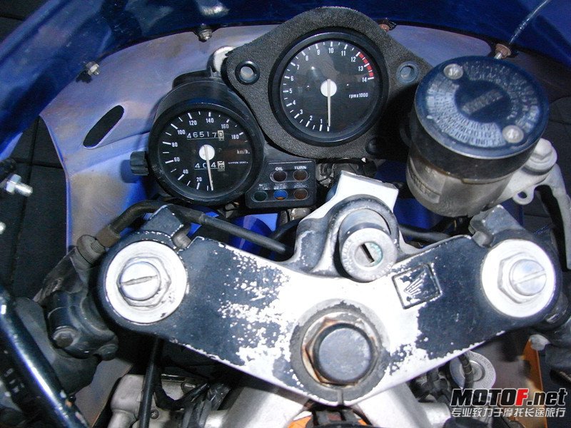 141059euqm5u83ntum5480.jpg