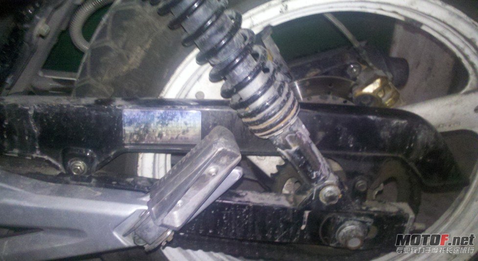 TZR125后轮带刹总成300