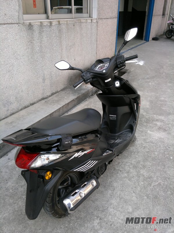 20110830379.jpg