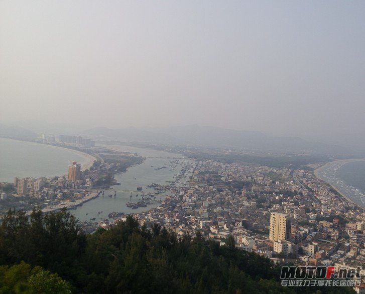 双月湾全景