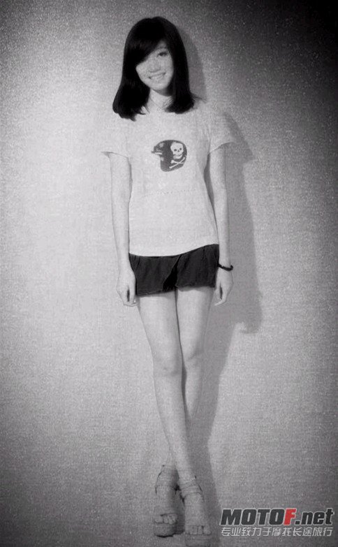 {GFY[{A0]JGDUT@Q8S{SWLT.jpg