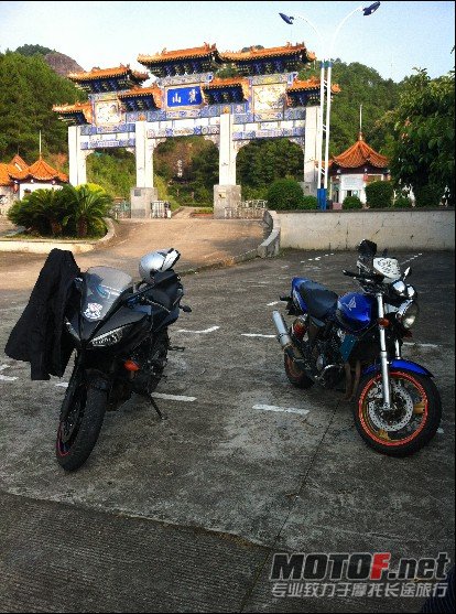 QQ截图20121009084414.jpg