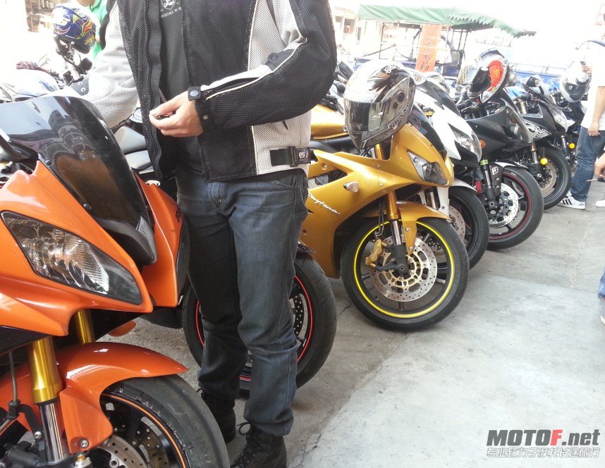 QQ截图20121013212117.jpg