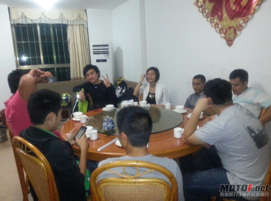 QQ截图20121013212210.jpg