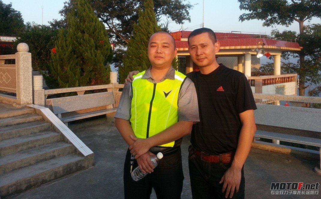 QQ截图20121013212340.jpg