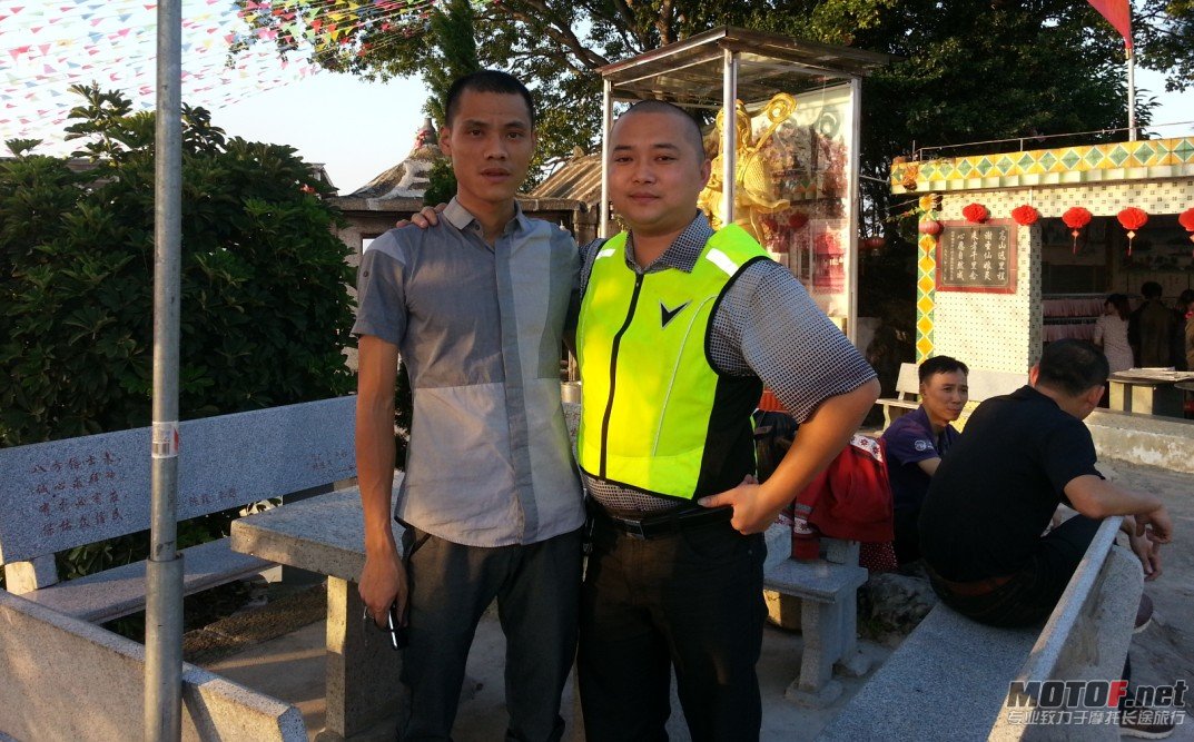 QQ截图20121013212410.jpg