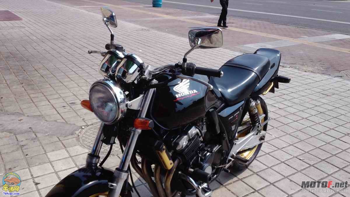 175842phn0okw71hi414o4.jpg