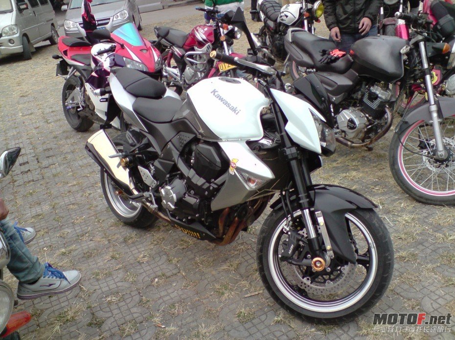 Z1000.jpg