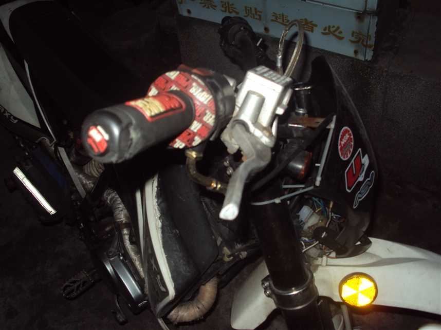 2012102107594600372.jpg