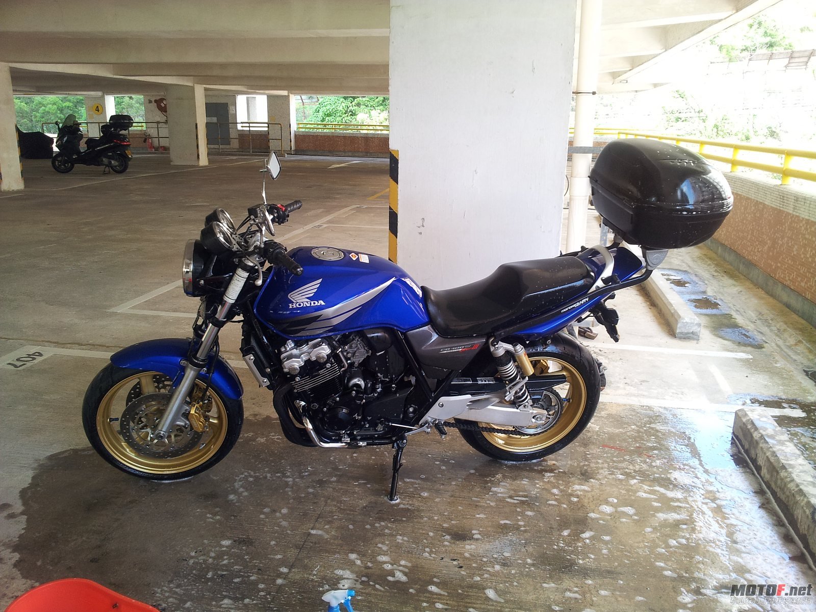 CB400洗车 (1).jpg