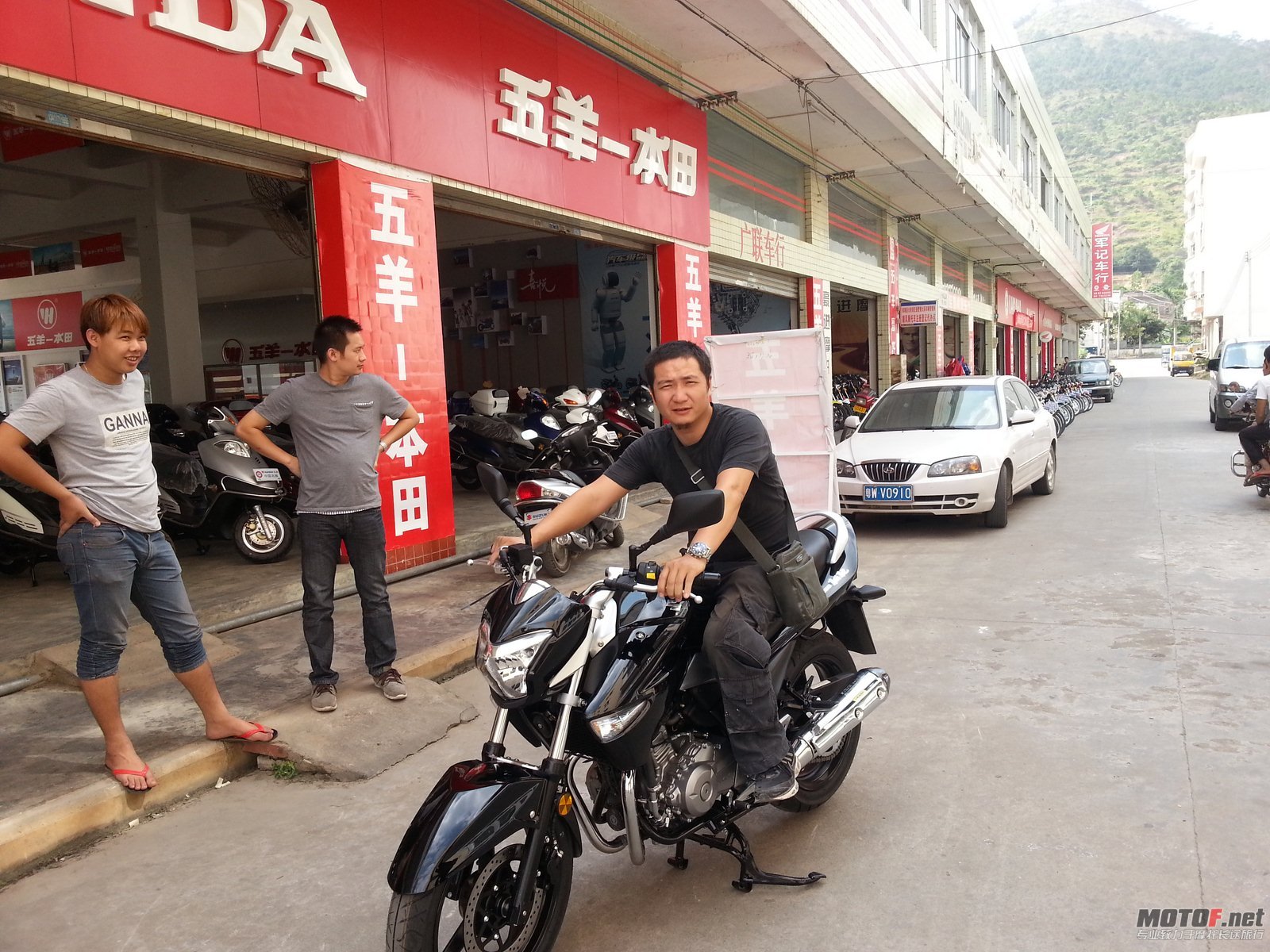 20121025_132745 [1600x1200].jpg