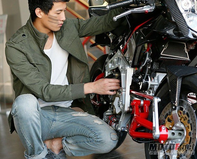 QQ截图20121029161928.jpg