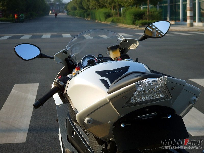 S1000RR 119_副本.jpg