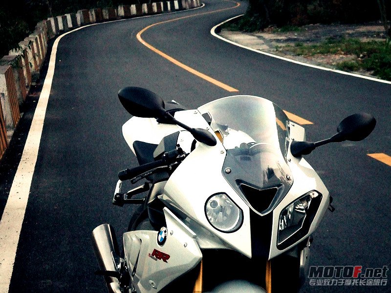 S1000RR 216_副本.jpg