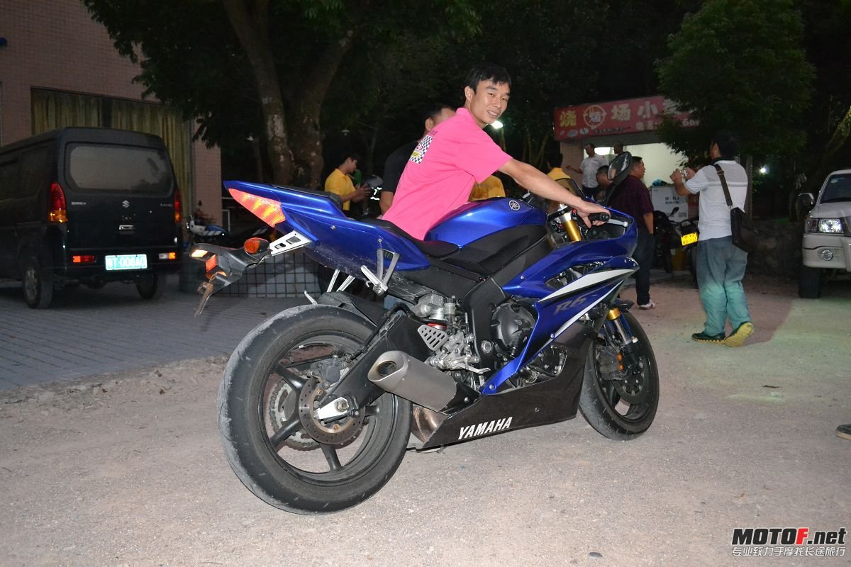 0113597rq3bwryrpor099r.jpg