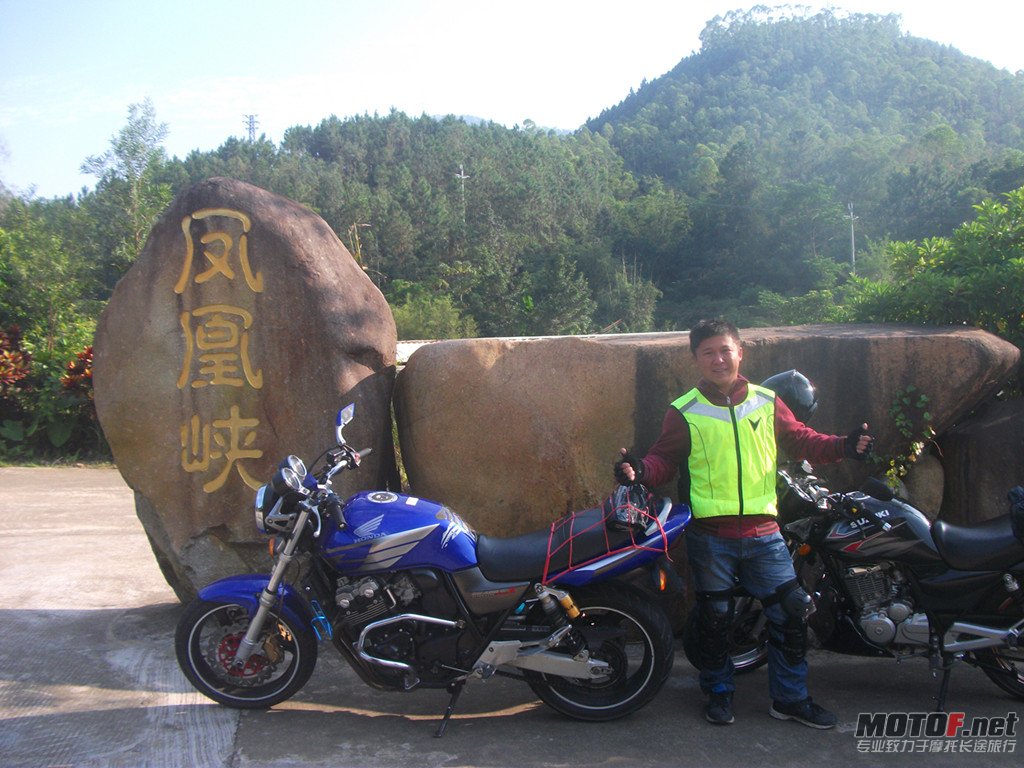顺便寻人启事：宝马800 橙色铃木K 感谢你指点的路线 走出秋名山了 谢谢！