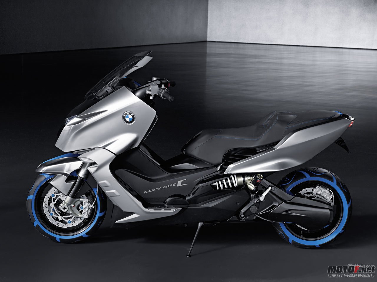 BMW_CONCEPT_C_studio_2010_01_1280x960.jpg