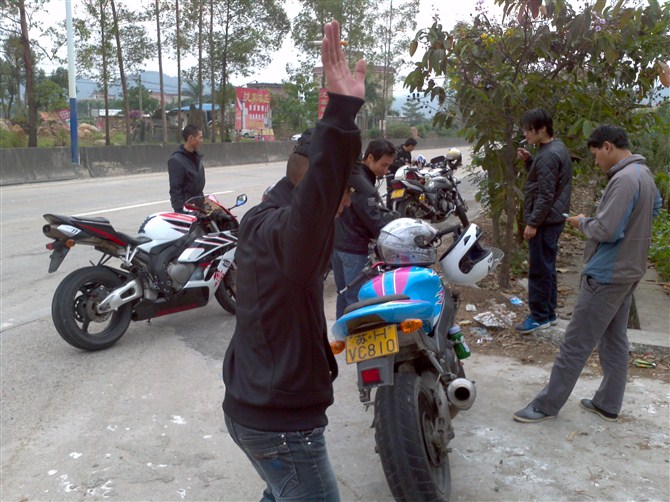psbCAF28KNL.jpg