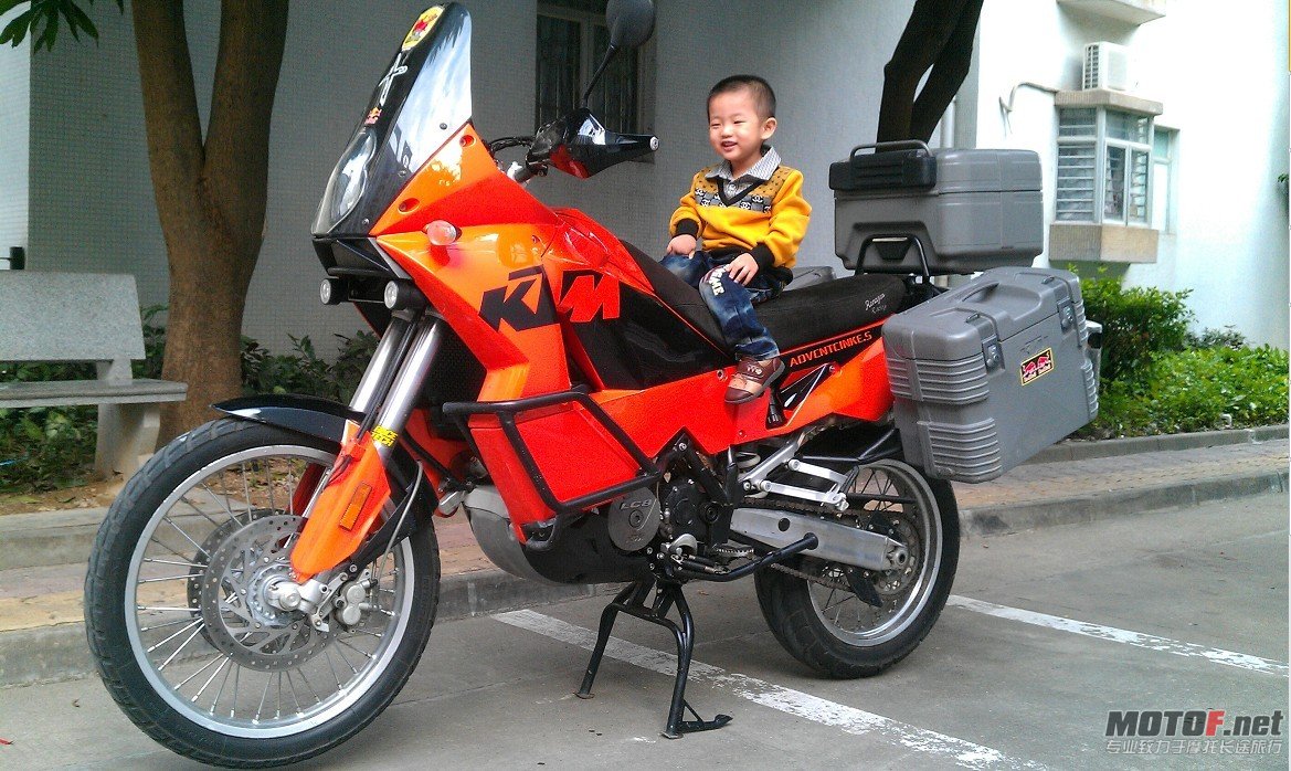 KTM950ADV.jpg