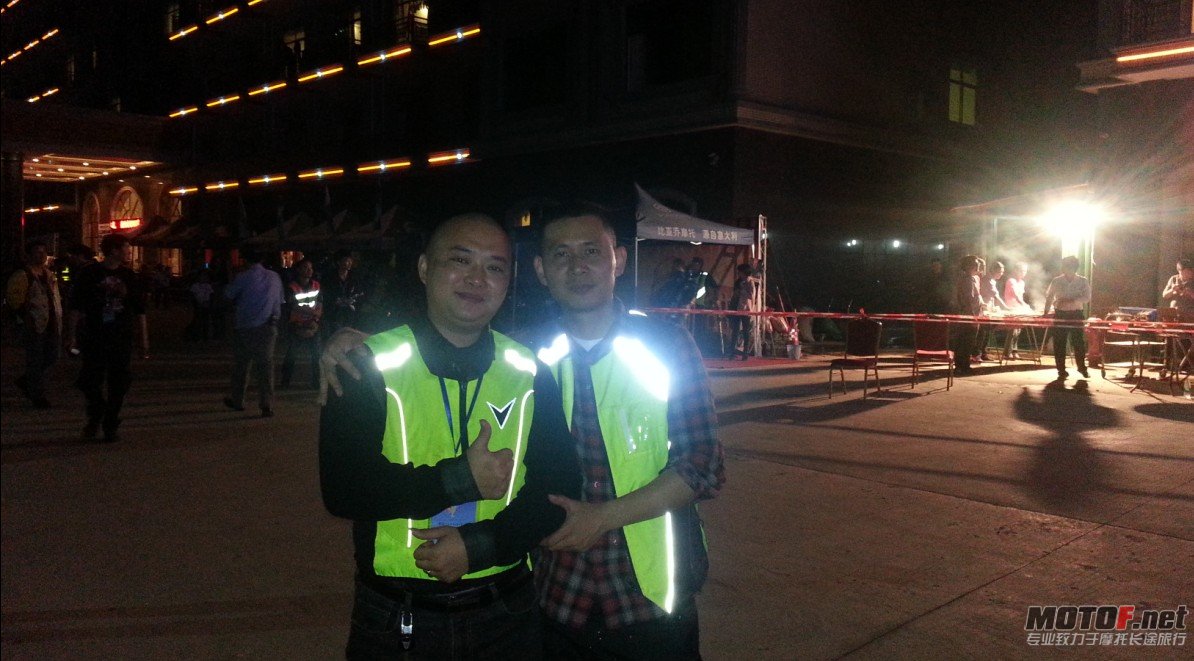 QQ截图20121118165325.jpg