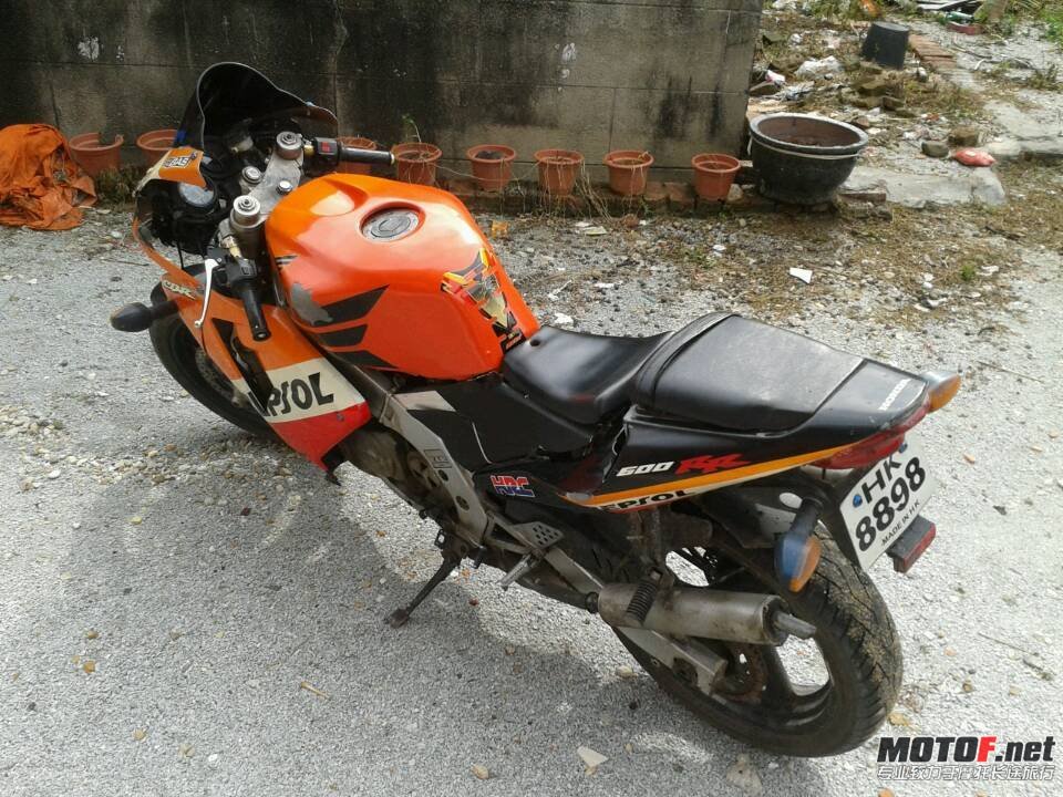 192145q2rajedmr8ekirmx.jpg