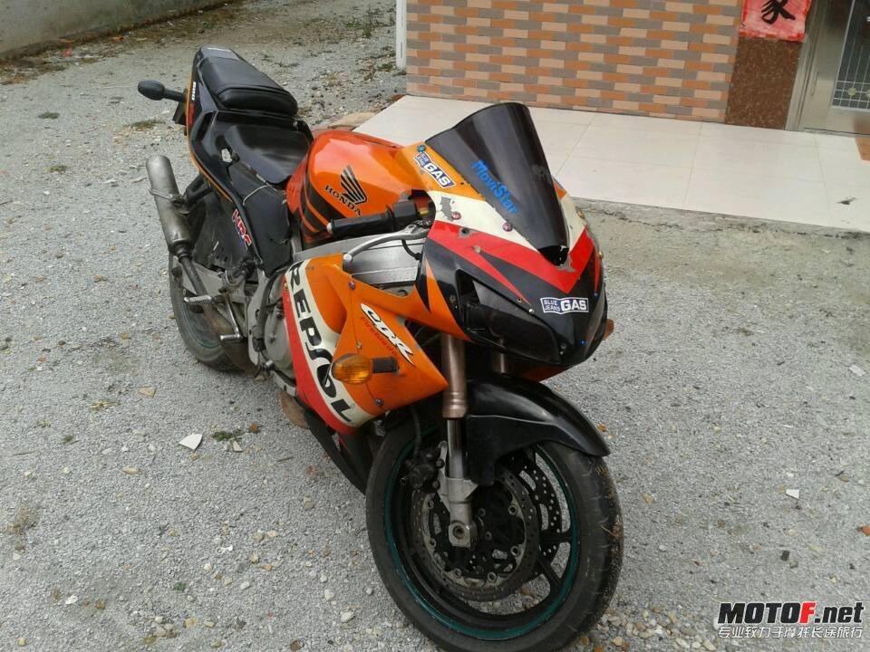 19215665izcql9o9591lzq.jpg