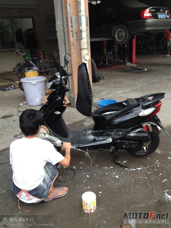 psbCA043FYT.jpg