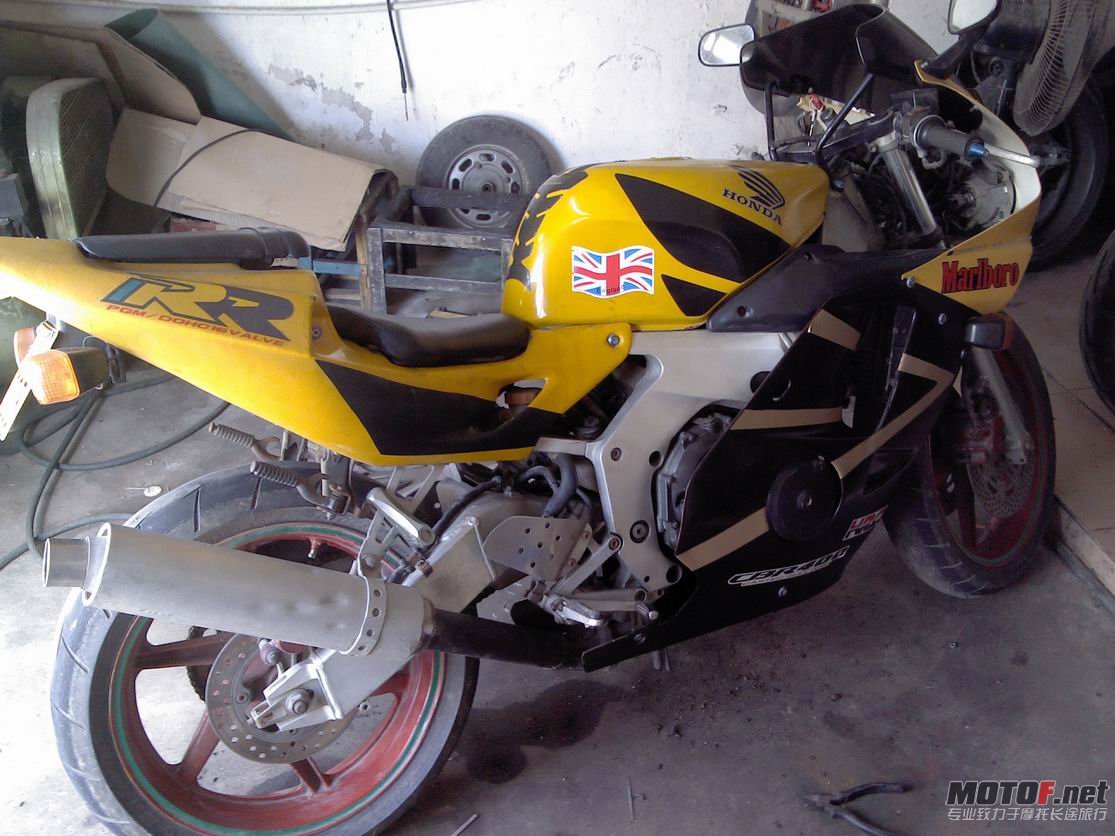 120030yrvy91pp16anhu2y.jpg