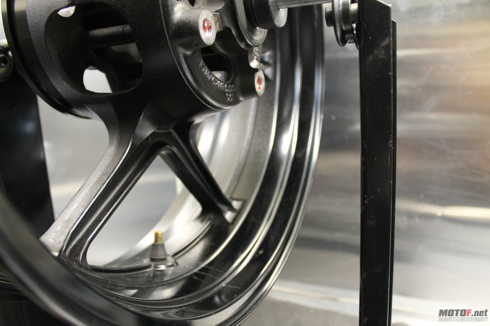 rear wheel4.jpg