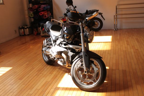1200r.jpg
