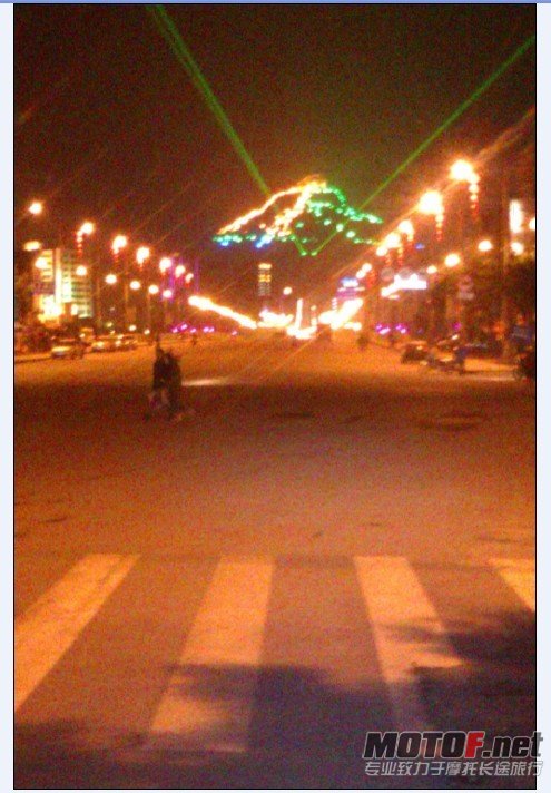 好直噶一条路啊~目的地山顶！冲啊