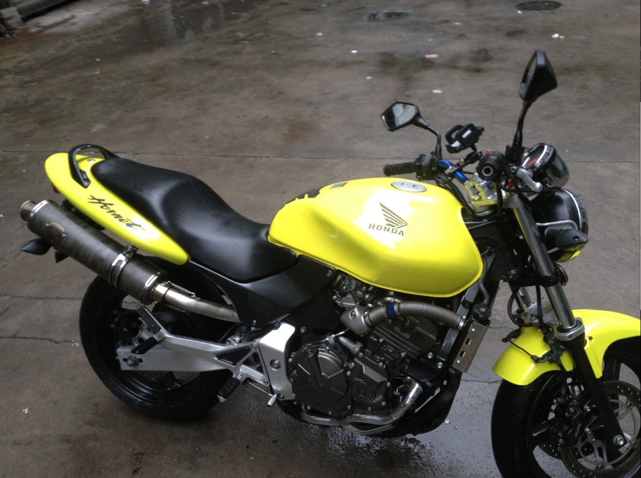 2103350z9yb09e9fy48eg8.jpg