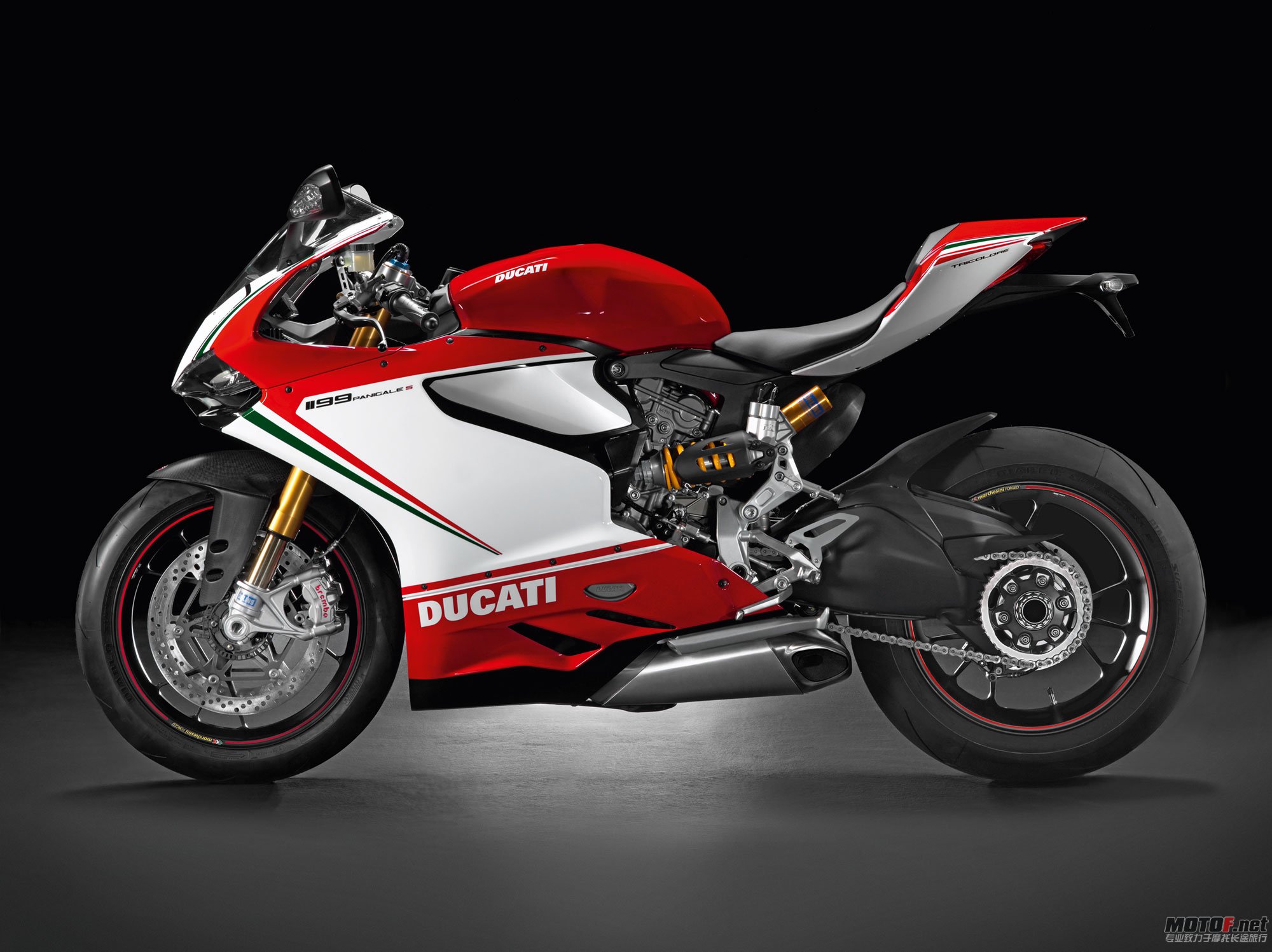 2013-Ducati-Superbike-1199Panigale-S-Tricolore1.jpg