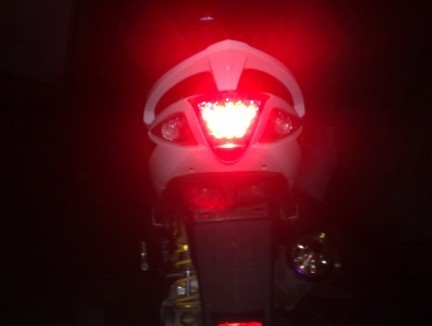 后.jpg