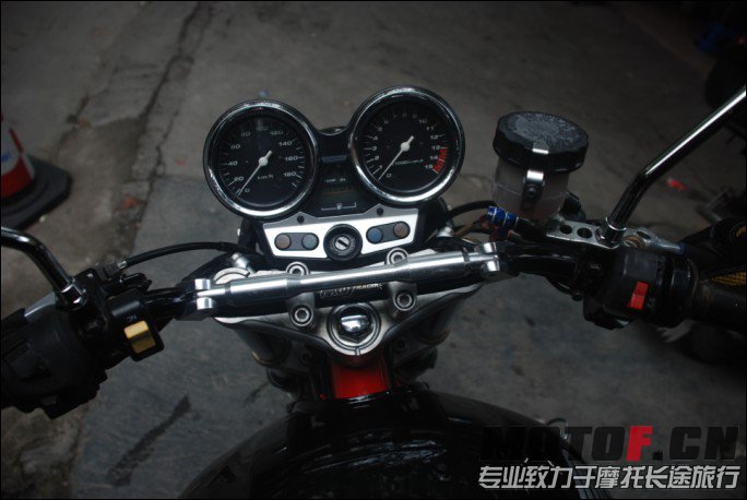 QQ截图20121212193349.jpg
