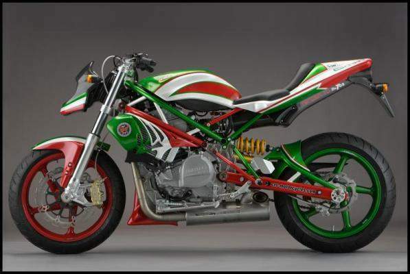 CR&S VUN TT100 celebration.jpg