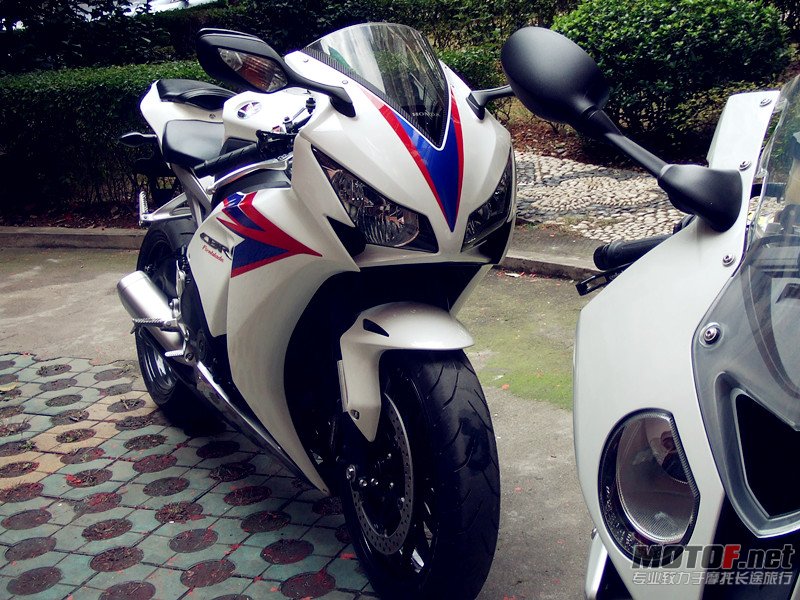 12cbr1000 037_副本.jpg