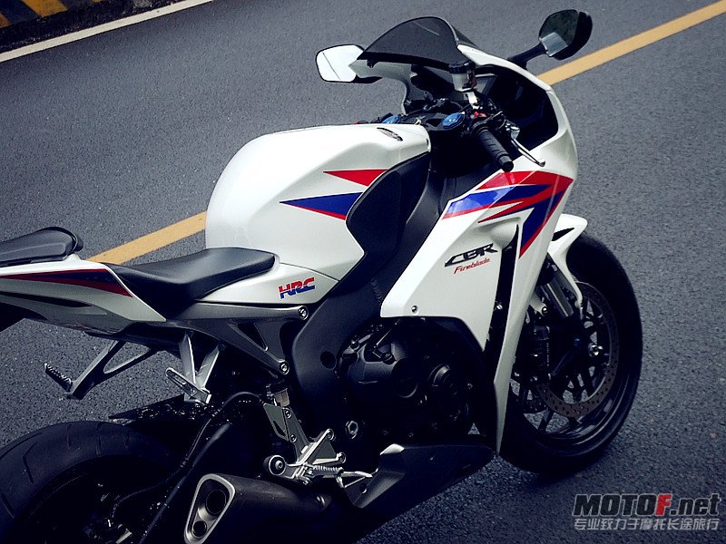 12cbr1000 046_副本.jpg