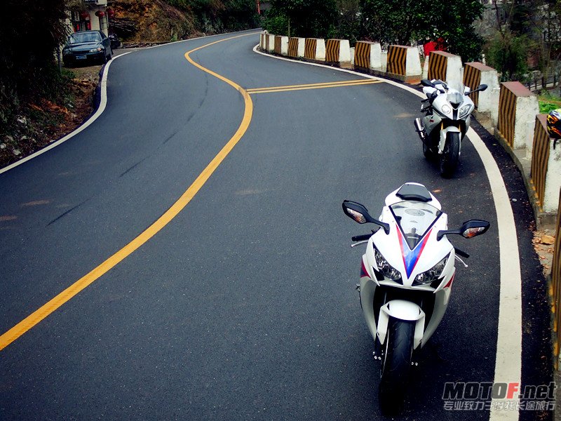 12cbr1000 060_副本.jpg