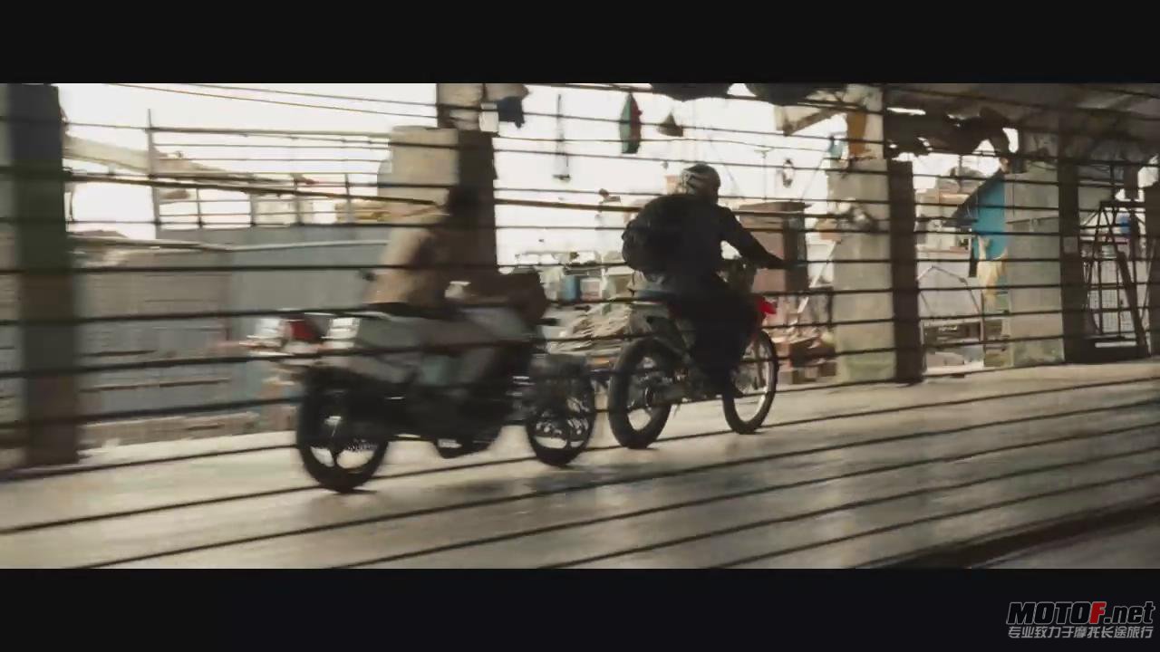 [电影天堂www.dy2018.net].谍影重重4.720p.BD中英双字幕_20121222132322.JPG