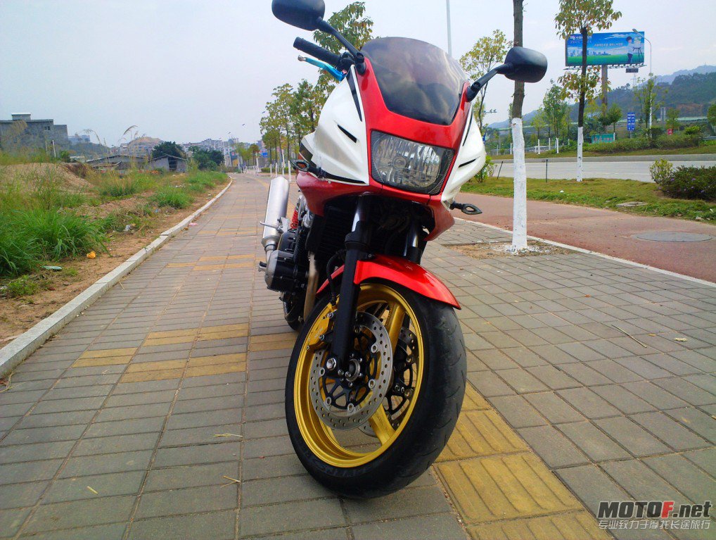 QQ截图20121221211327.jpg
