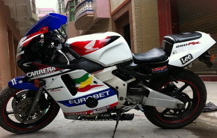 CBR22-2.jpg