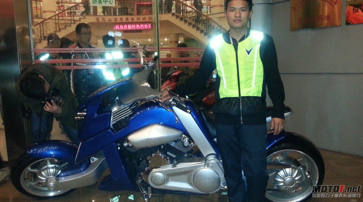 QQ截图20121230160931.jpg