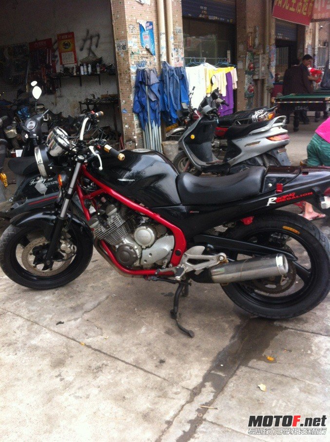 203405s7wk2074lt07tbt8.jpg2.jpg