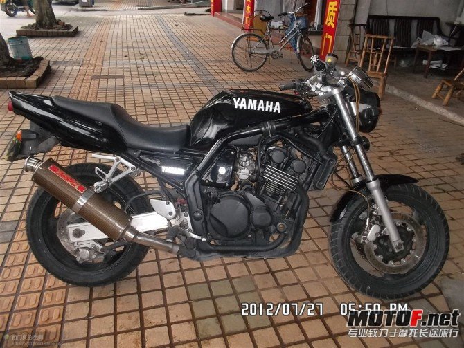 2325235qra8j6r7ad86drr.jpg