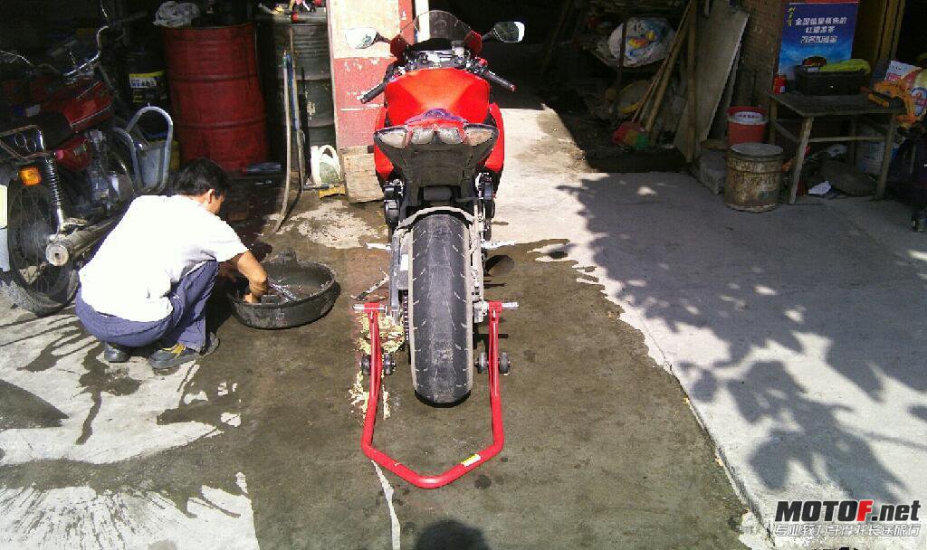 mxcp150100zbp9bvlbejgzwrgy.jpg